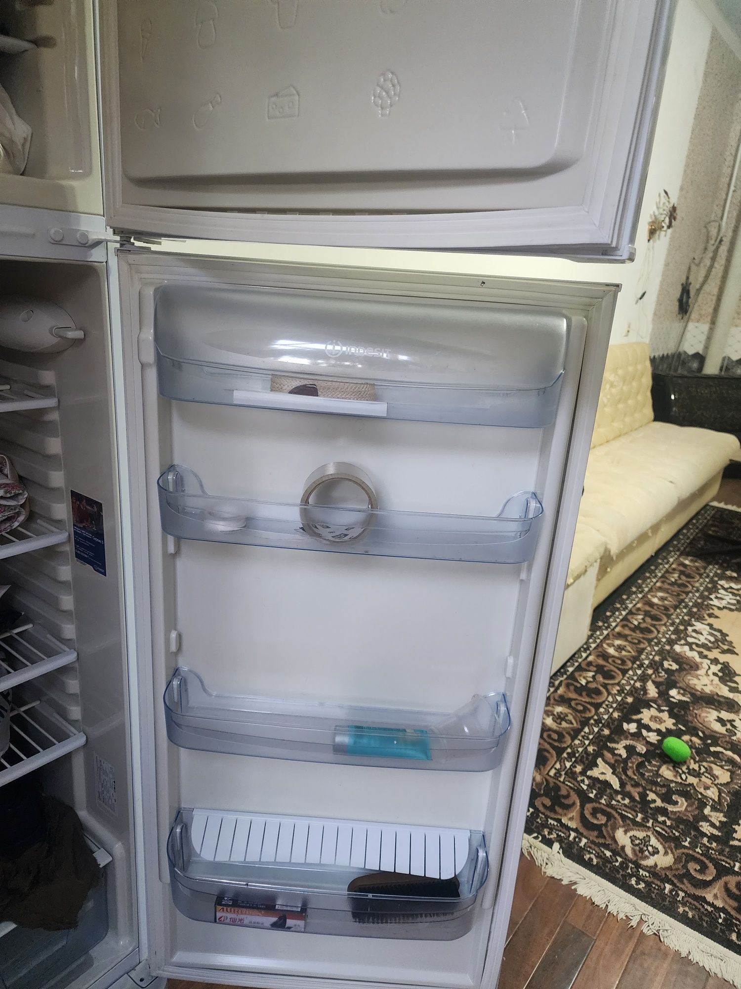 Продаётся холодильник