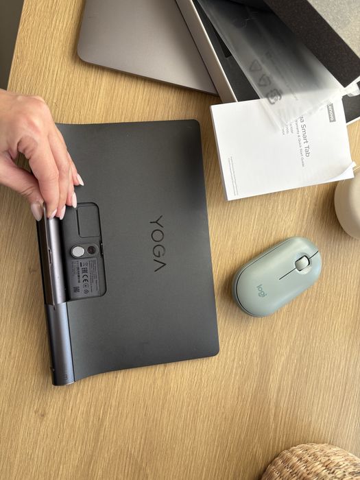 Lenovo yoga smart tab  YT-X705F