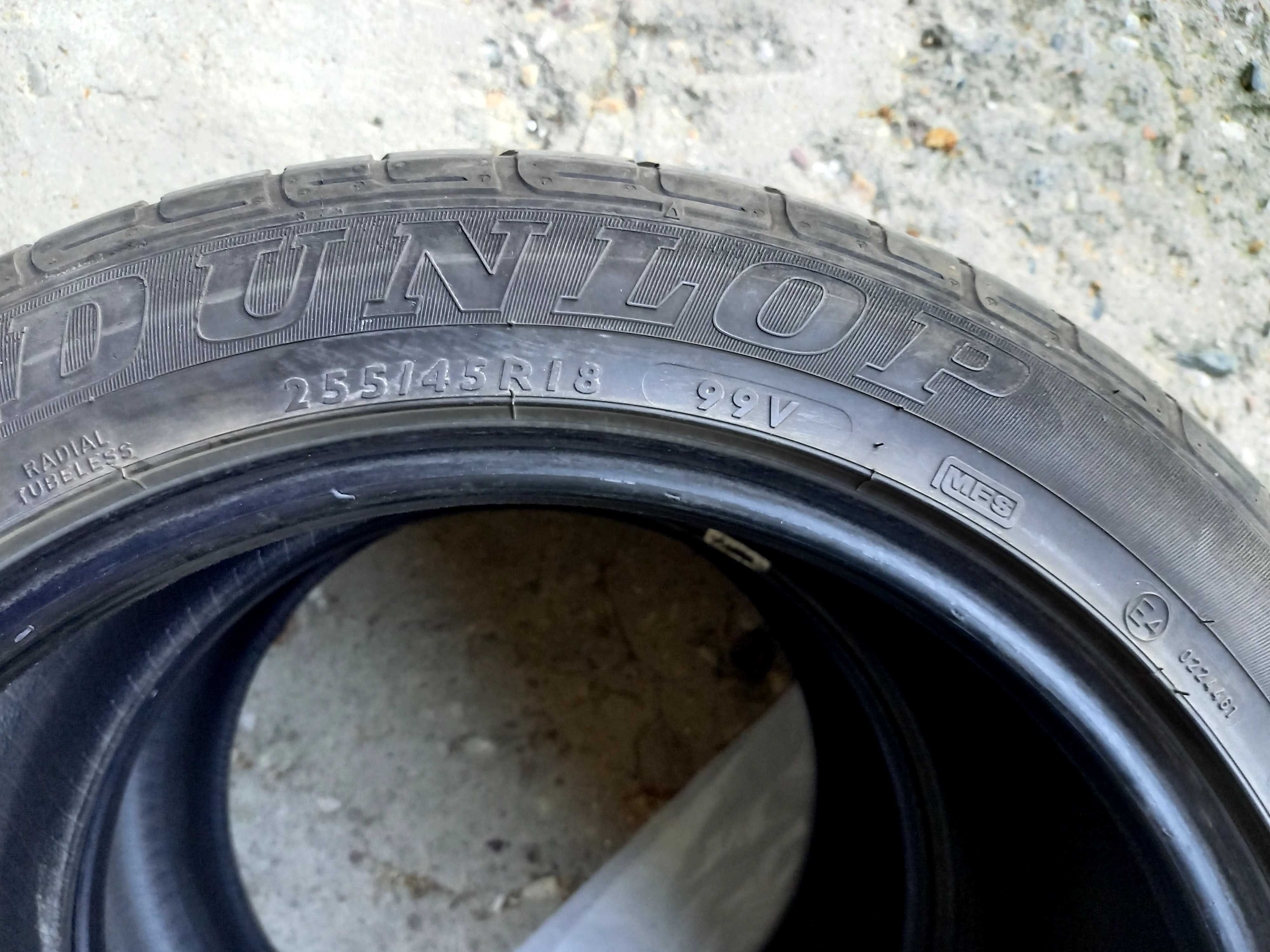 Два броя Dunlop SP Sport 01 99V 255/45/18