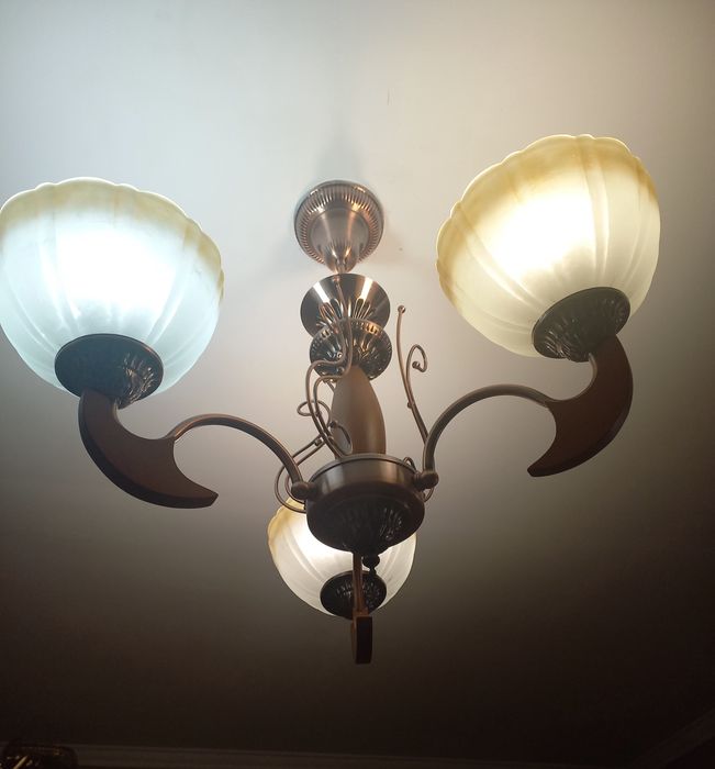 Люстралар 3000 т.