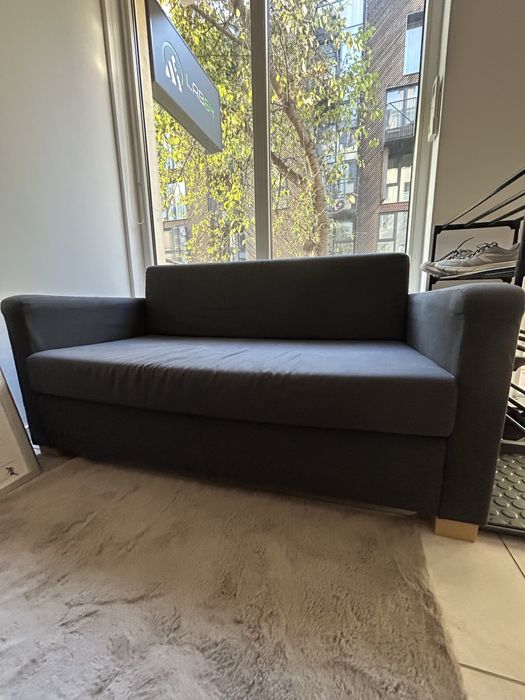 Малък двуместен диван SOLSTA - компактен