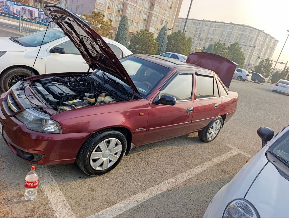 Nexia 2 1.6 lik sotiladi