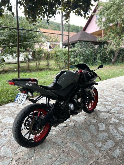 Yamaha yzf 125 r
