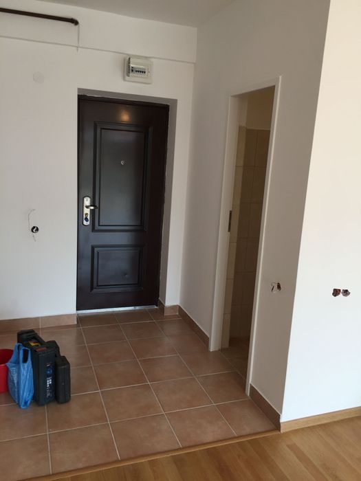 Persoana Fizica vând apartament 1 camera garsoniera Florești