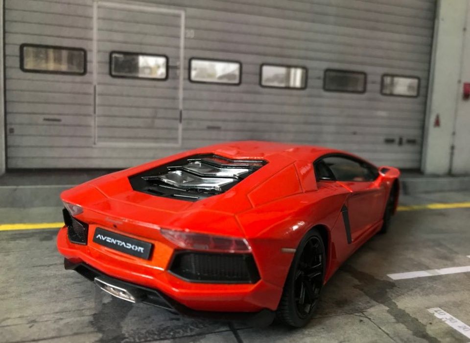 Macheta Auto Lamborghini Aventador scara 1:24 NOUA