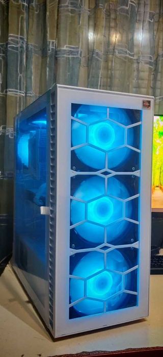 Геймърско PC Ryzen 9 5900X 12/24core/32Gb/1.5Gb SSD/RX 6700XT 12Gb/Гар