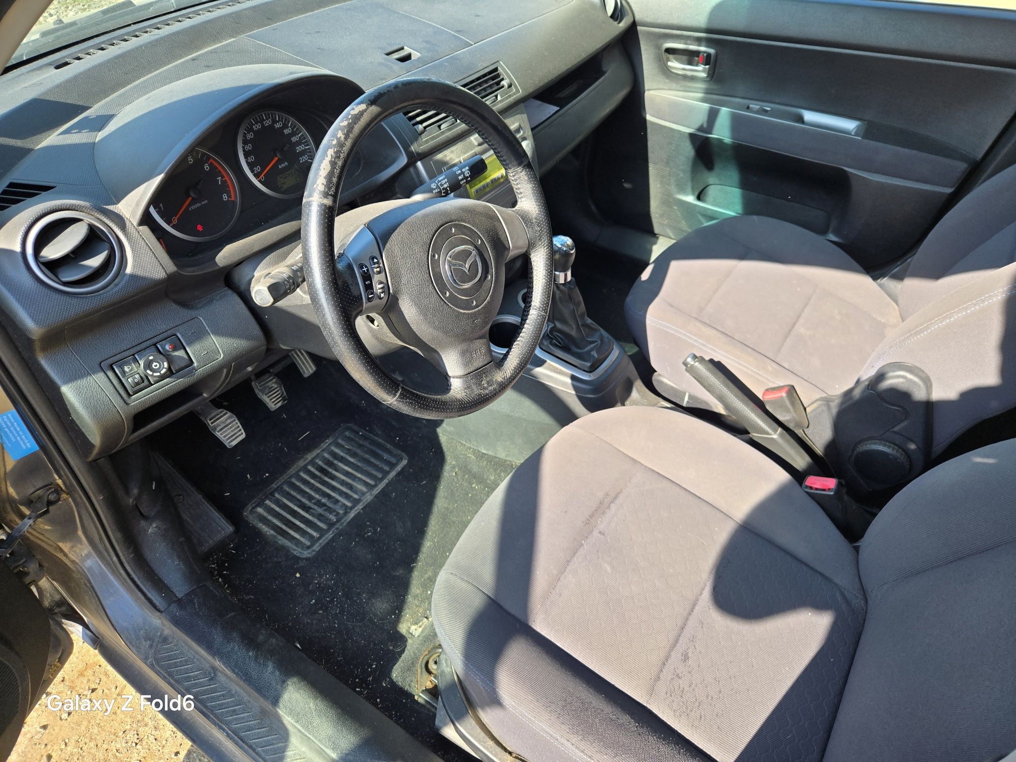 Мазда 2 1.4 бензин 80 к.с./ Mazda 2 На части!