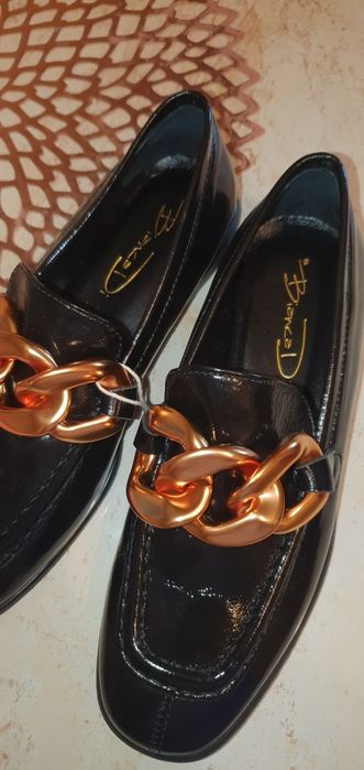 Pantofi piele naturala noi