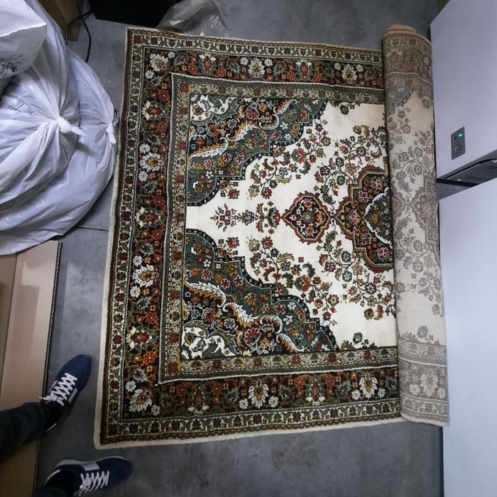 Продам ковер,шерстяной 2 на 3