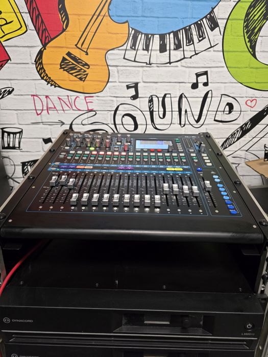 Mixer digital  Allen & Heath QU-16