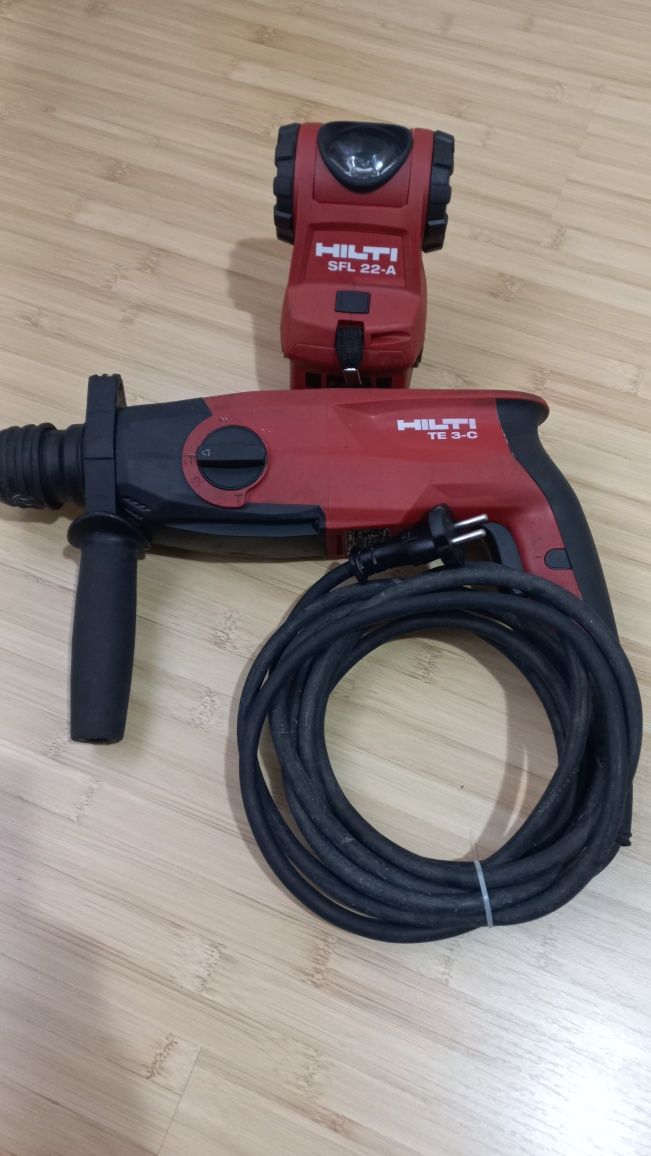 Rotopercutor și lanterna Hilti