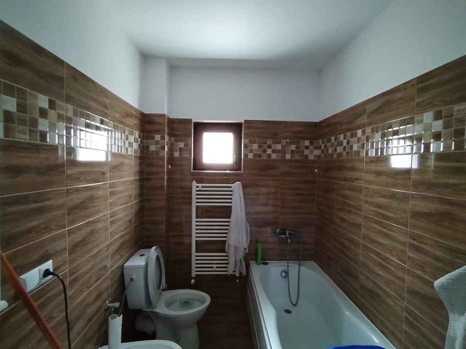 Inchiriez ap 2 camere decomandat 53m2 valea lupului popas pacurari