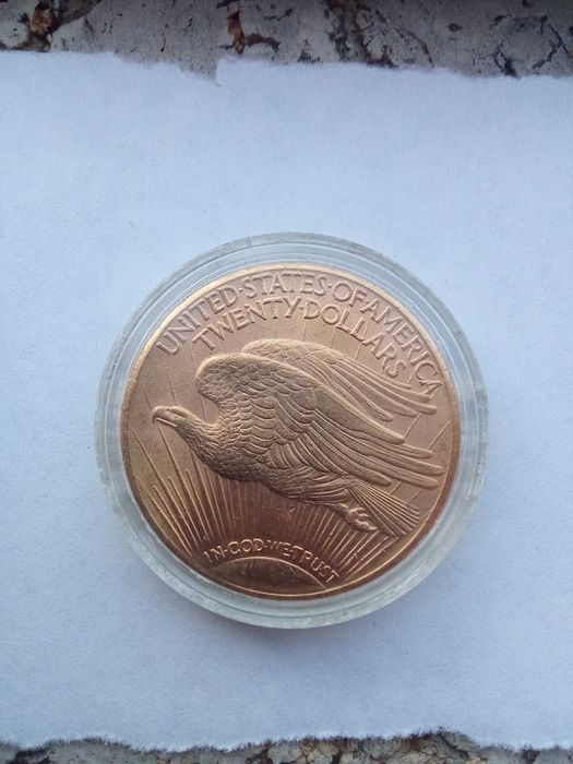 Лот златни долари