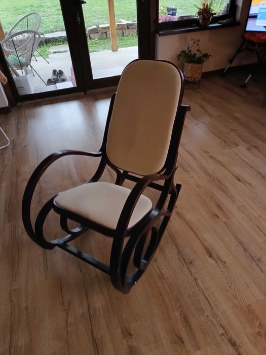 Люлеещ се стол за отдих