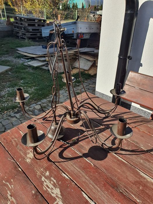 Lustra, lampă, candelabru
