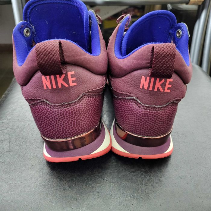 Nike W internationalist mid lthr