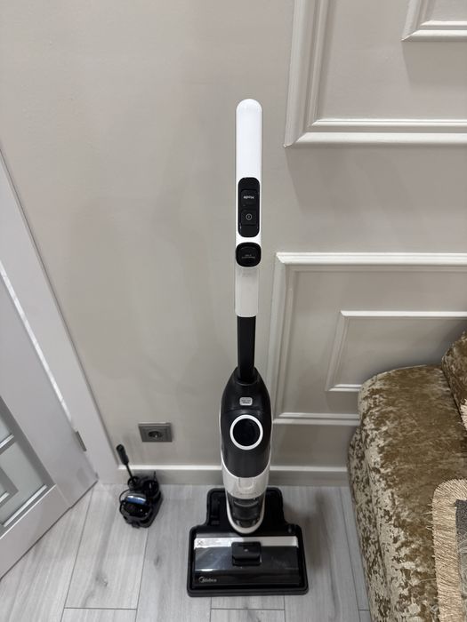 Пылесос мойка Мидеа новый 2 раза