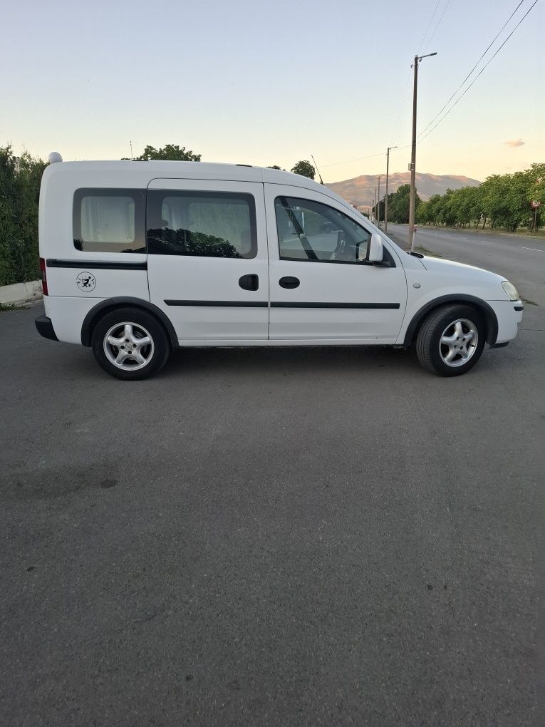 Opel combo 1.6 CNG