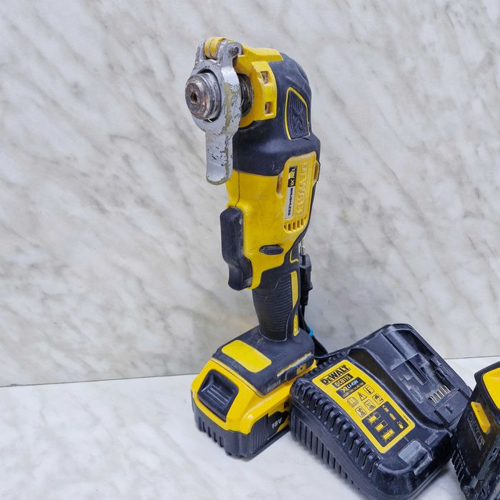 Multifunctionala Multicutter DeWalt DCS355 Zeus Amanet Militari 33213