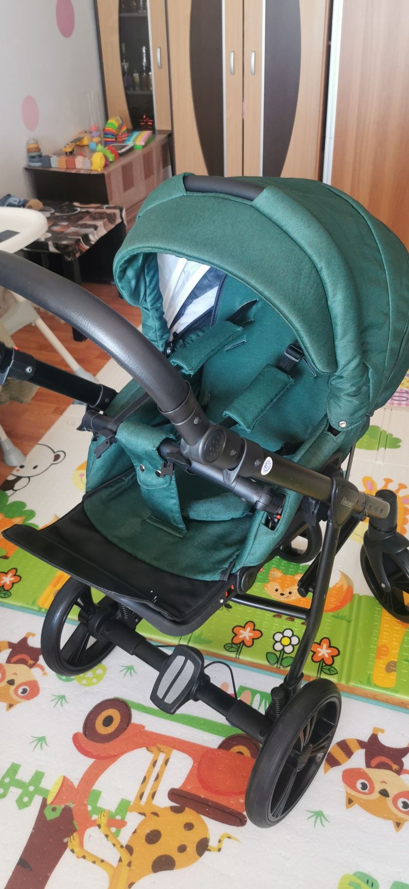 Cărucior 3 in 1 Adamex Neonex TIP52C, culoare Amazon Green

Intra