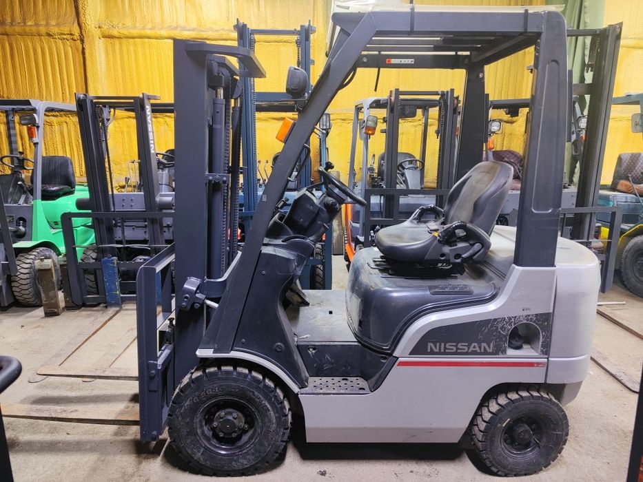 Продам вилочный погрузчик. Кара