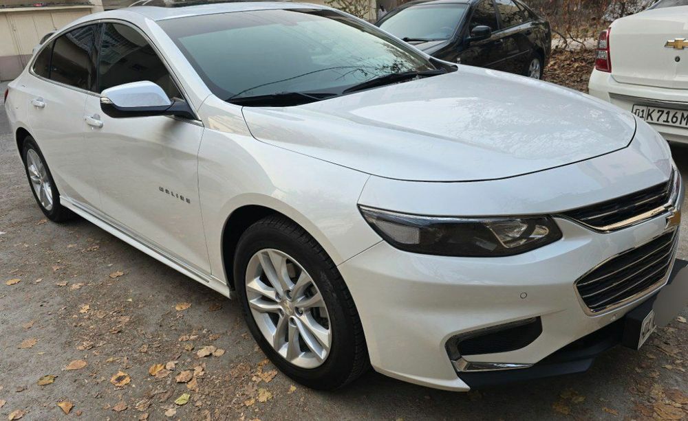 Malibu 2018 Oq 2.4mator SROCHNA SOTILADI!!