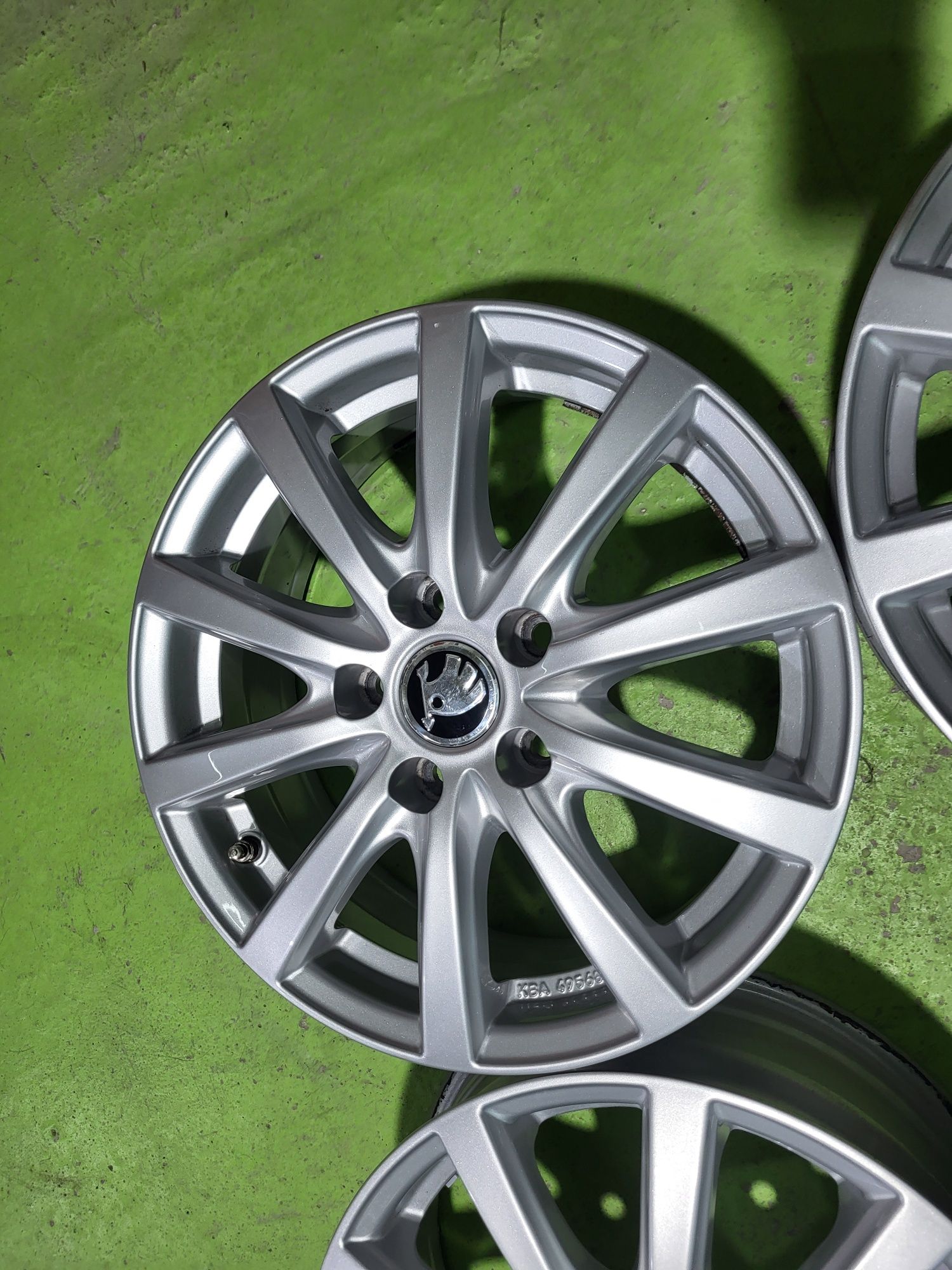 16 5x112 Skoda лети джанти 5х112 шкода