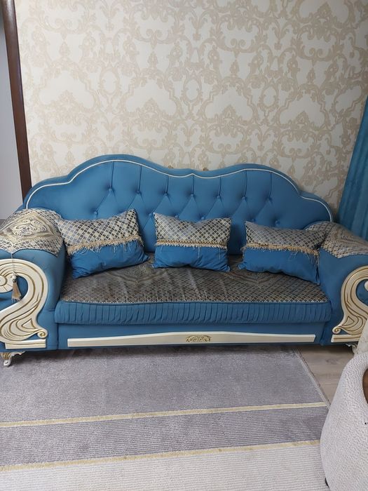 Диван и кресло б/у