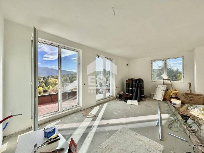 Продава се Тристаен апартамент в София, Горна баня - 106 кв.м за 2116 €/кв.м - Снимка #3