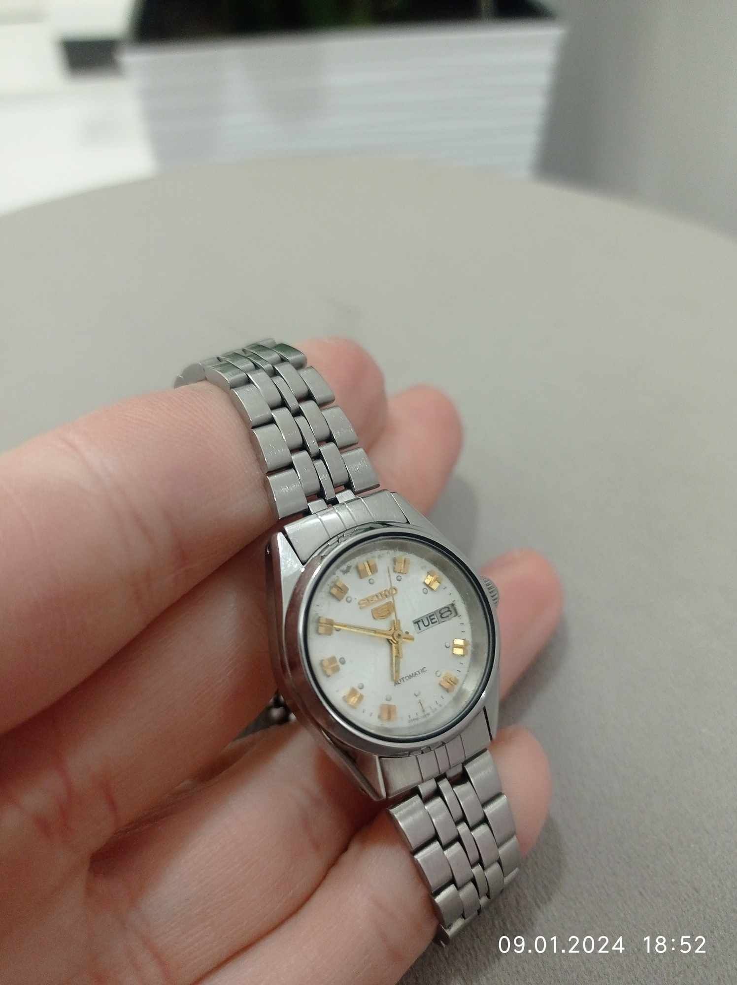 Дамски часовник SEIKO