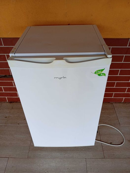 Vand frigider mic myria