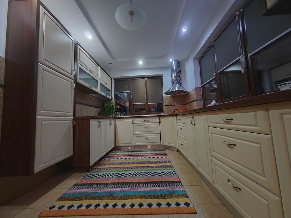 Mobila de bucătărie