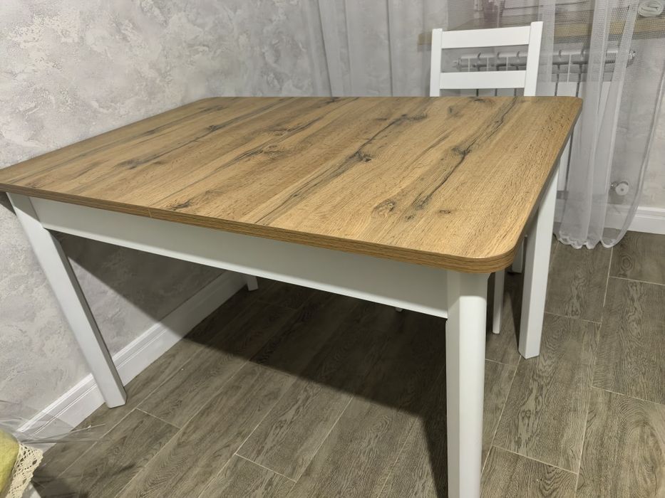 Продам стол 120*90