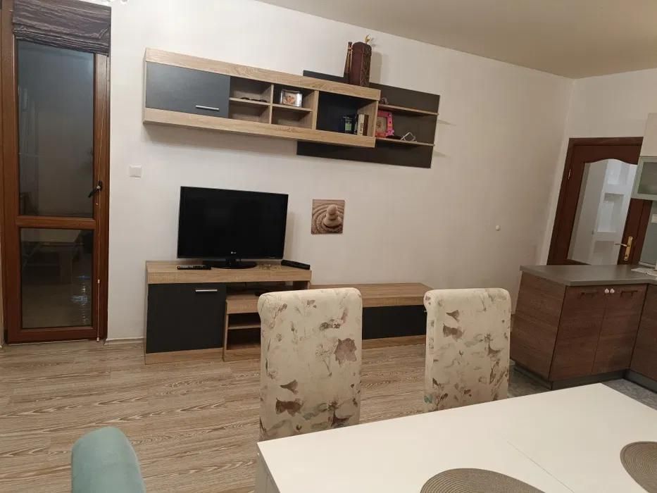 Дава се под наем Тристаен апартамент в Пловдив, Център - 90 кв.м за 450 € - Снимка #4