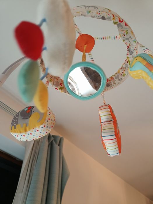 Carusel pat bebeluși