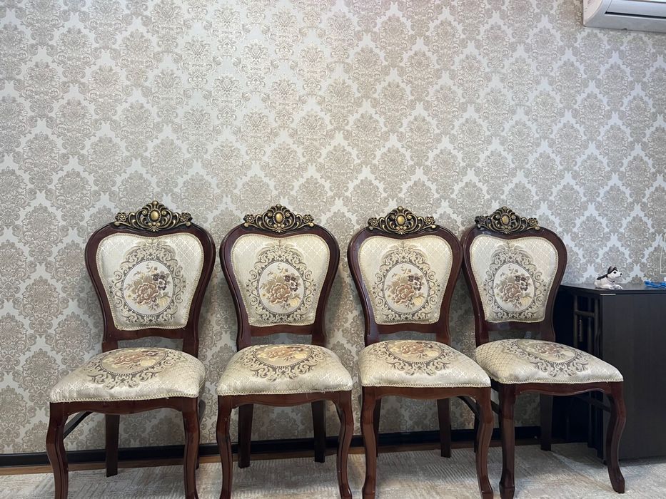 Продам стулья в хорошем состоянии