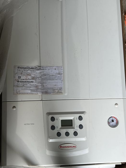 Vand centrala termica pe gaz immergas ca si noua