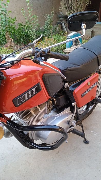 Планета 5 срочни сотилади