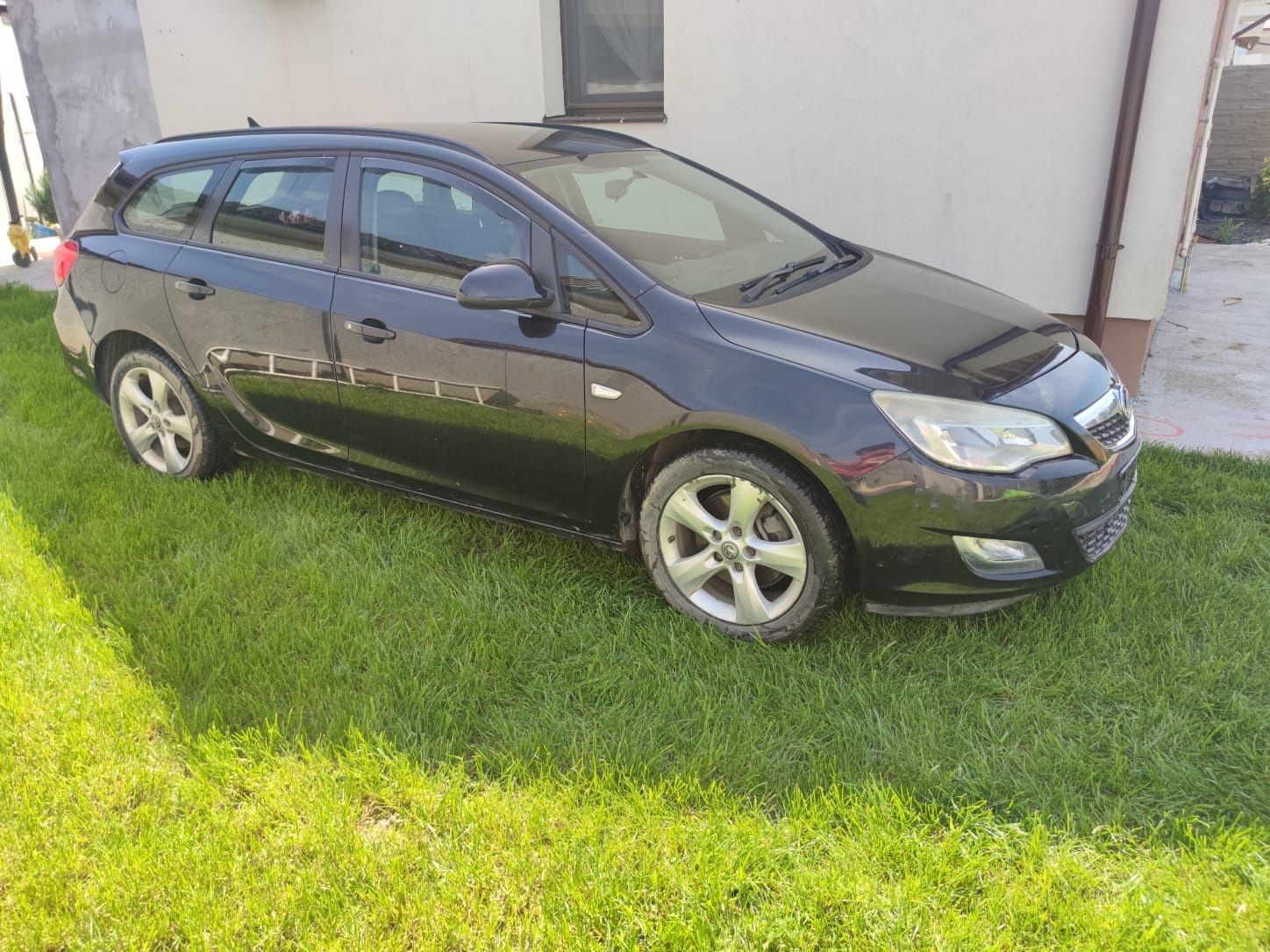 Dezmembrez Opel Astra J 1.7 A17DTR Euro 5