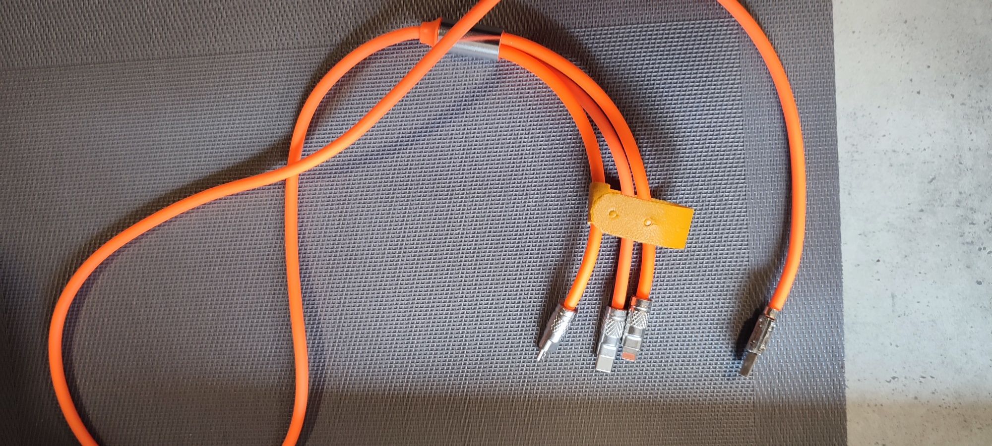 Висококачествен, дебел кабел за IPhone, type C и micro usb!