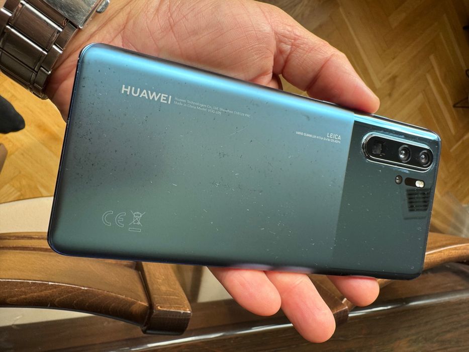 Huawei P30 pro с дефекти