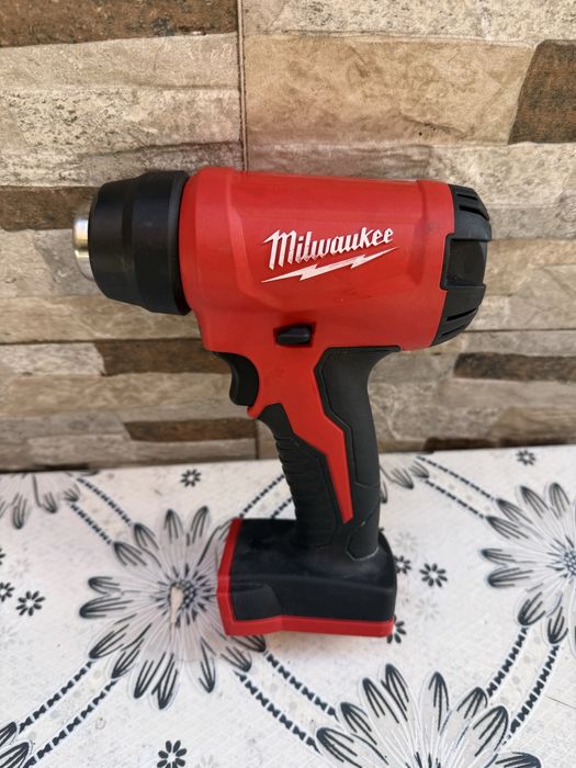 Акумулаторен пистолет за горещ въздух MILWAUKEE M18 BHG-0