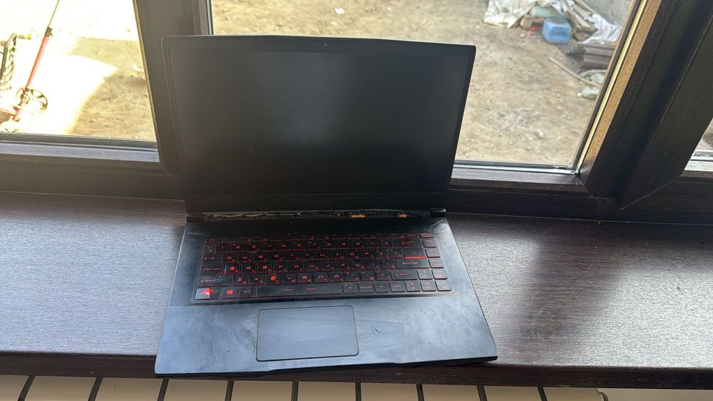 Игровой ноутбук и средний
