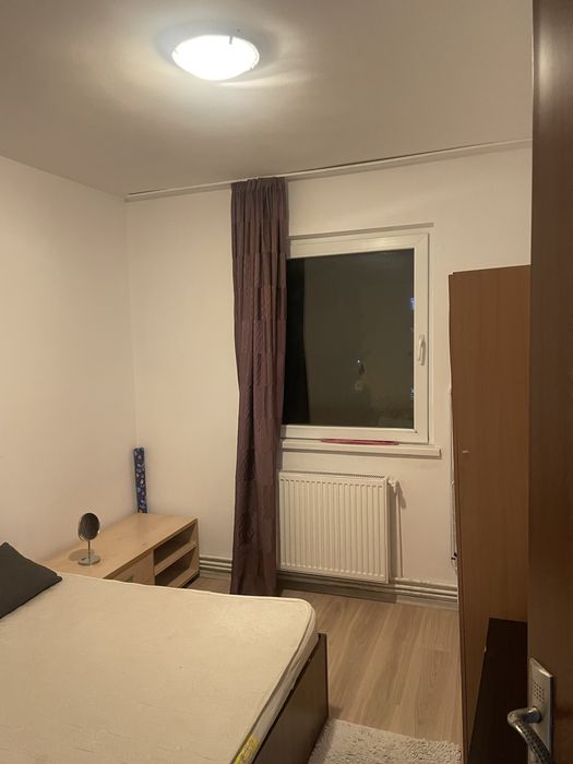 Închiriere apartament 3 camere – Brașov, Aleea Violetelor