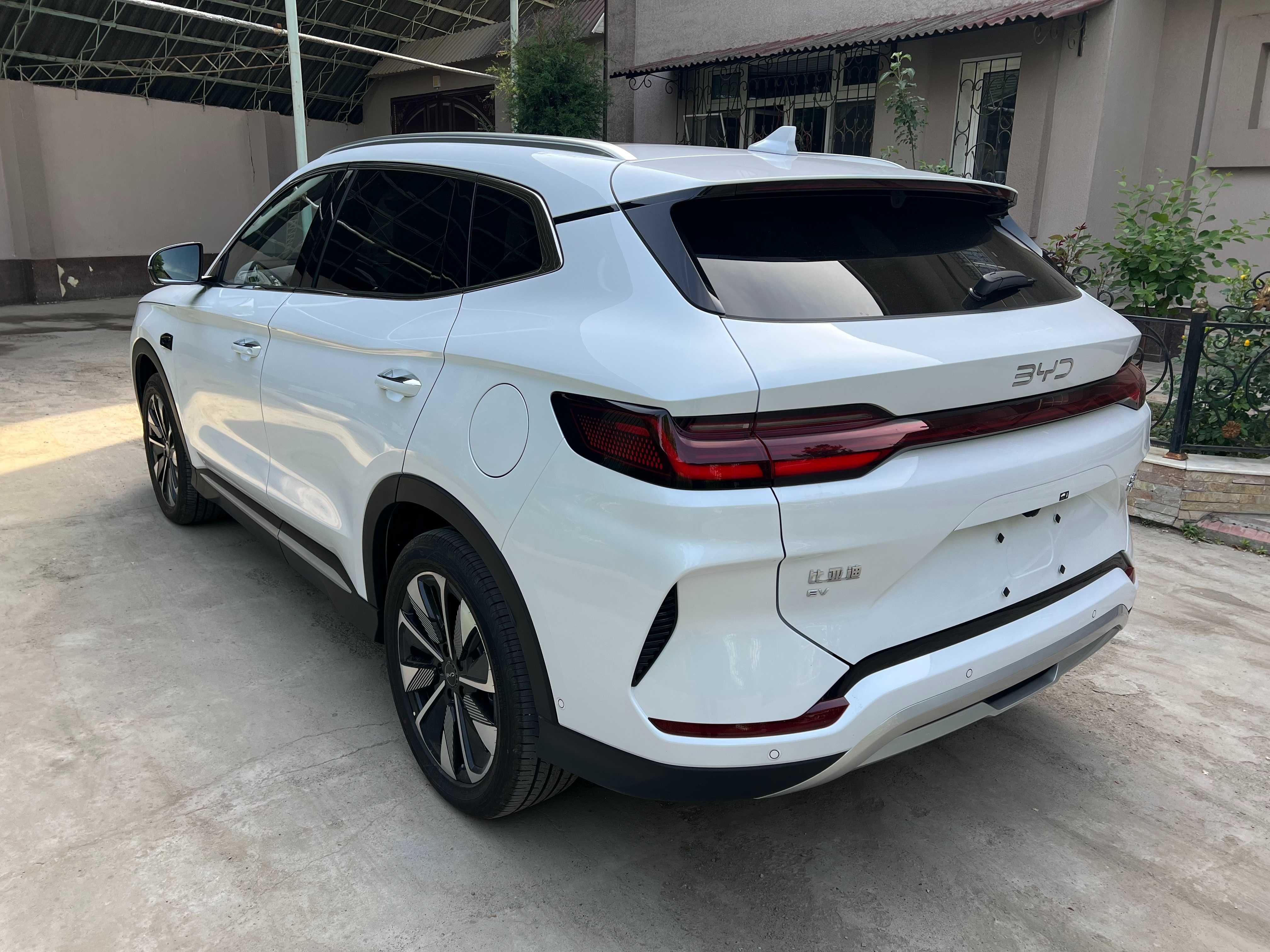 BYD Song Plus 605 km Smart, Yangi, Oq va Qora, Notariusga tayyor