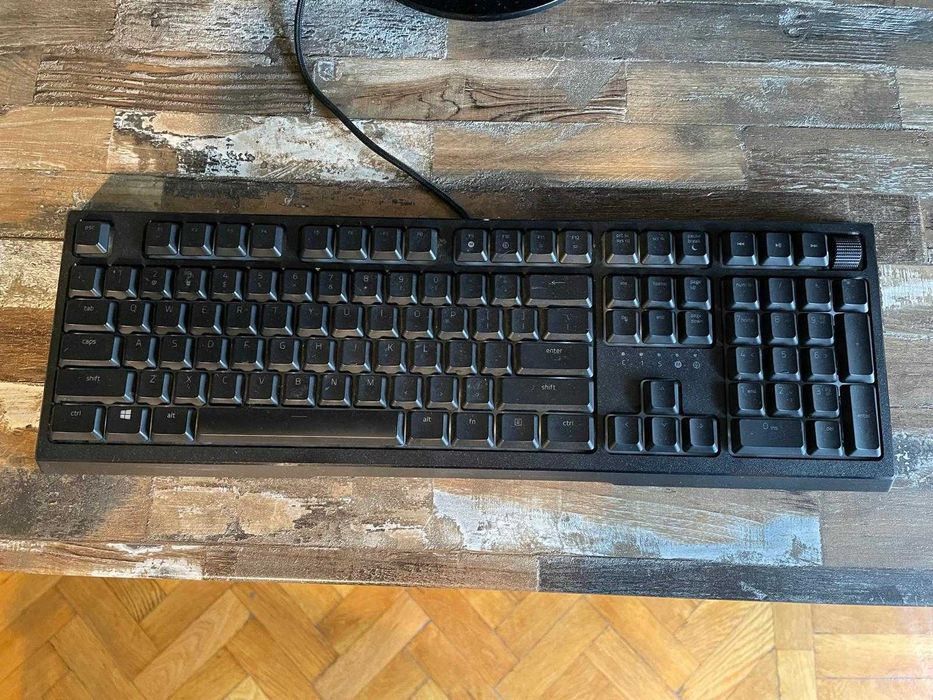 Sistem GAMING i5 - 7400, 8 GB DDR, NVIDIA GeForce GTX 1650 4 GB