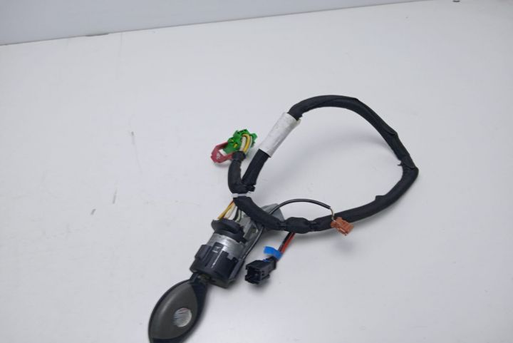 Contact cu cheie   9632897680 Citroen C5 prima generatie (facelift)