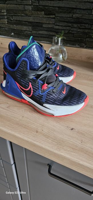 Nike Pantofi Sport LeBron Witness 6