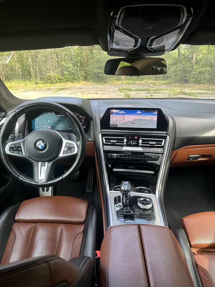 BMW M850i xDrive Coupe M Sport