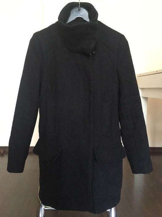 Черно палто Zara